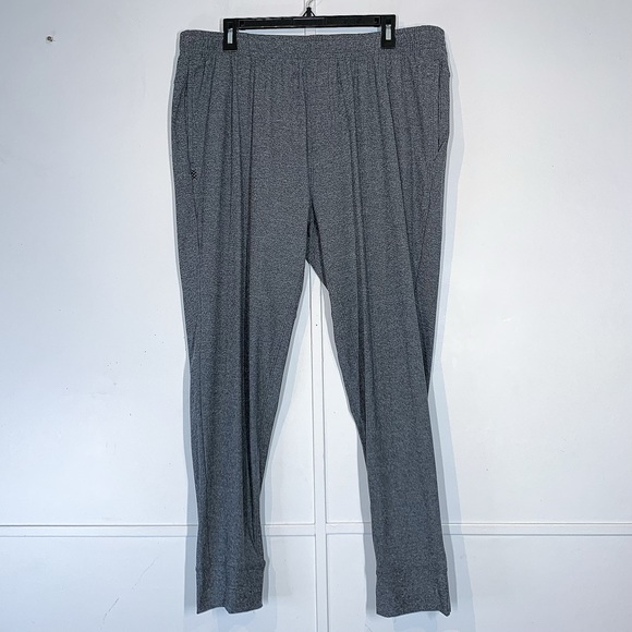 RHONE Reign All Around Men's Sweatpants Joggers in Heather Charcoal - Picture 2 of 9